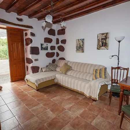 La Casa Baja Country house Santa Lucia De Tirajana