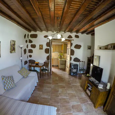 La Casa Baja