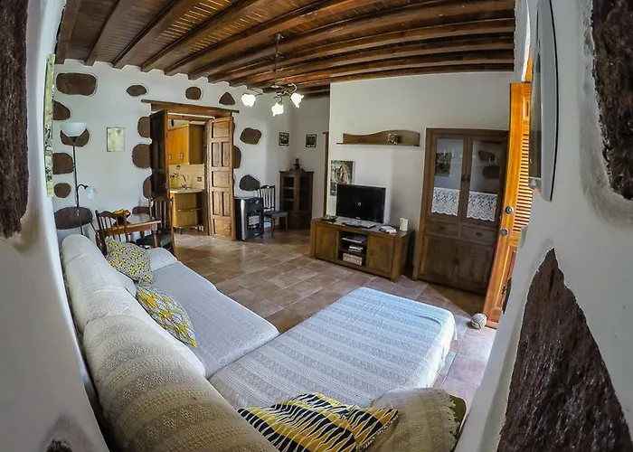 Landhuis La Casa Baja Santa Lucia